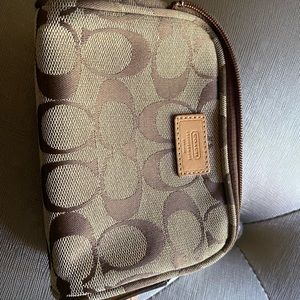Coach makeup bag EUC